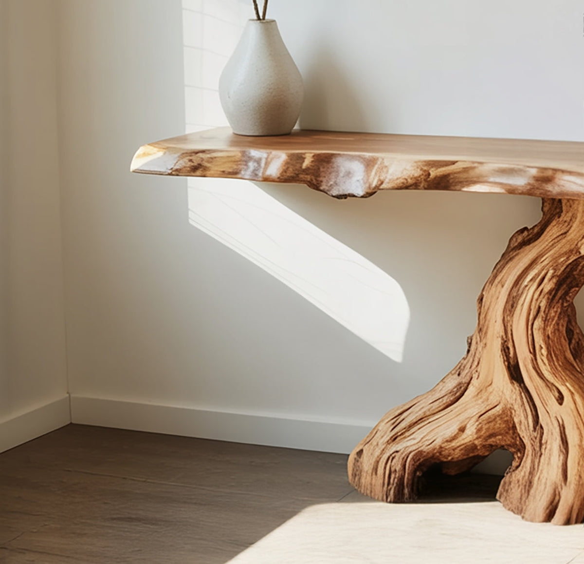 Organische boomstam consoletafel met natuurlijke boomrand en houtnerf