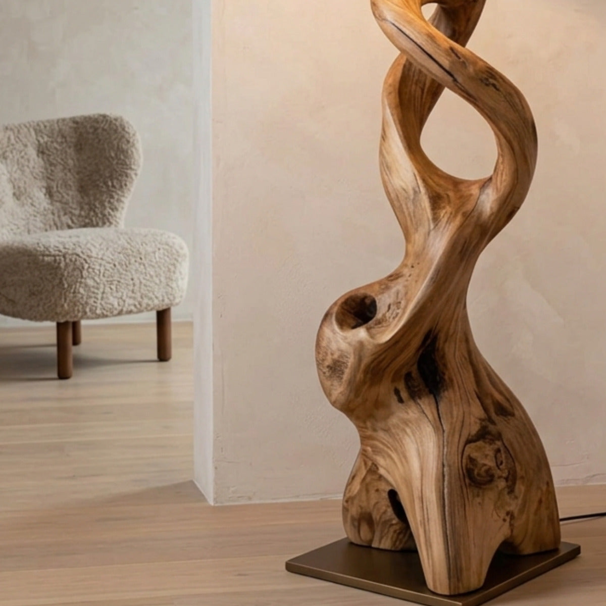 Organische sculpturale vloerlamp vervaardigd uit hardhout