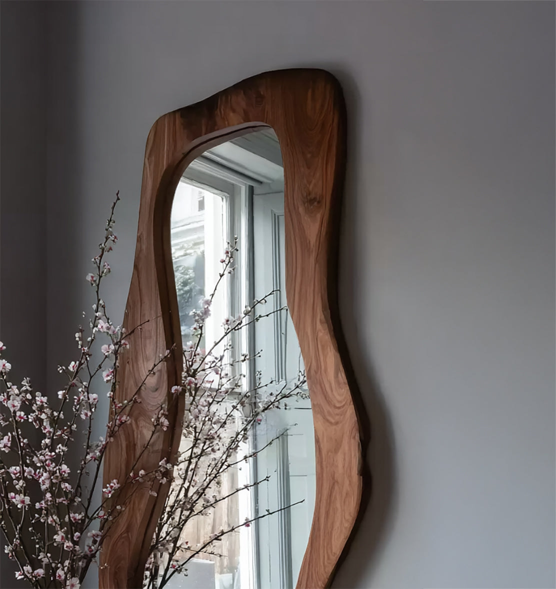 Live Edge Houten Wandkunst & Staande Spiegel – Unieke Woondecoratie
