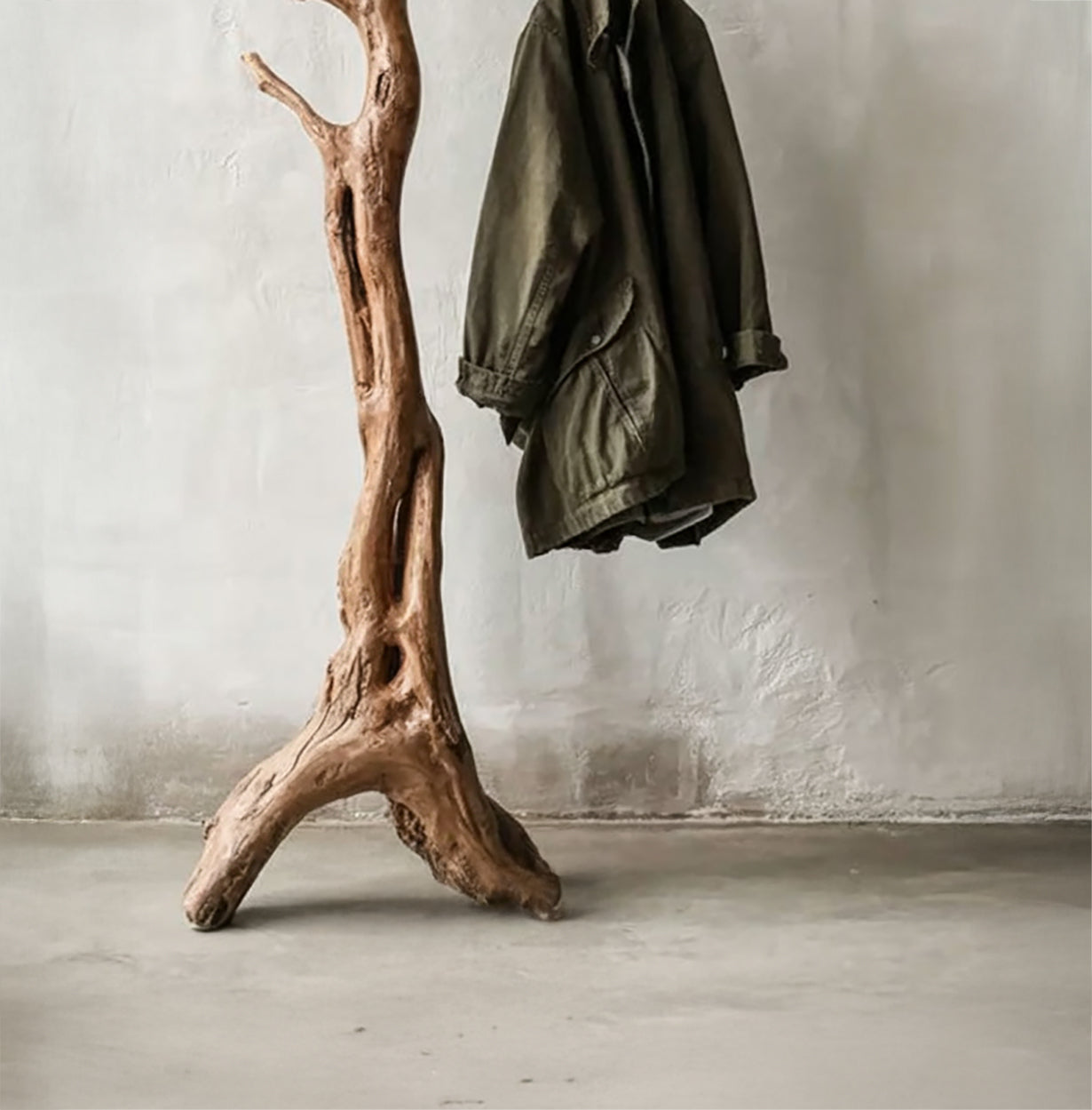 Rustieke Wandkapstok Van Natuurlijke Houttak – Woonkamer Decor