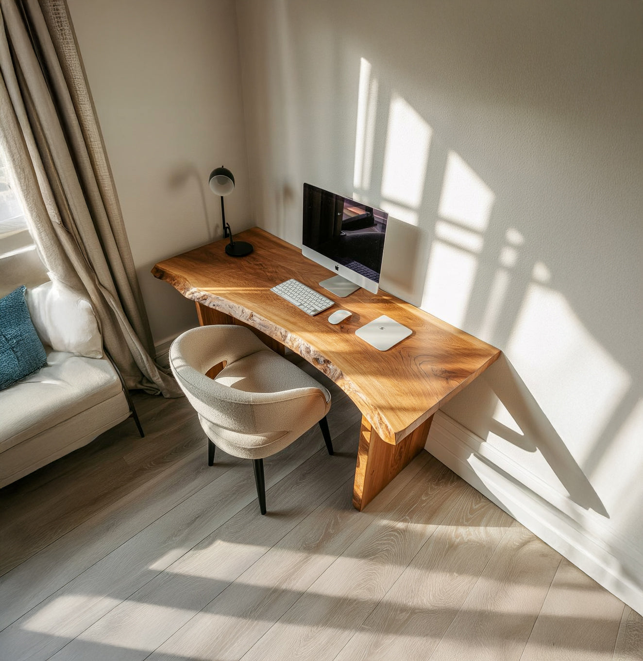 Rustiek Live Edge Schrijfbureau van Massief Hout – Perfect voor Thuiswerkplek of Leeshoek