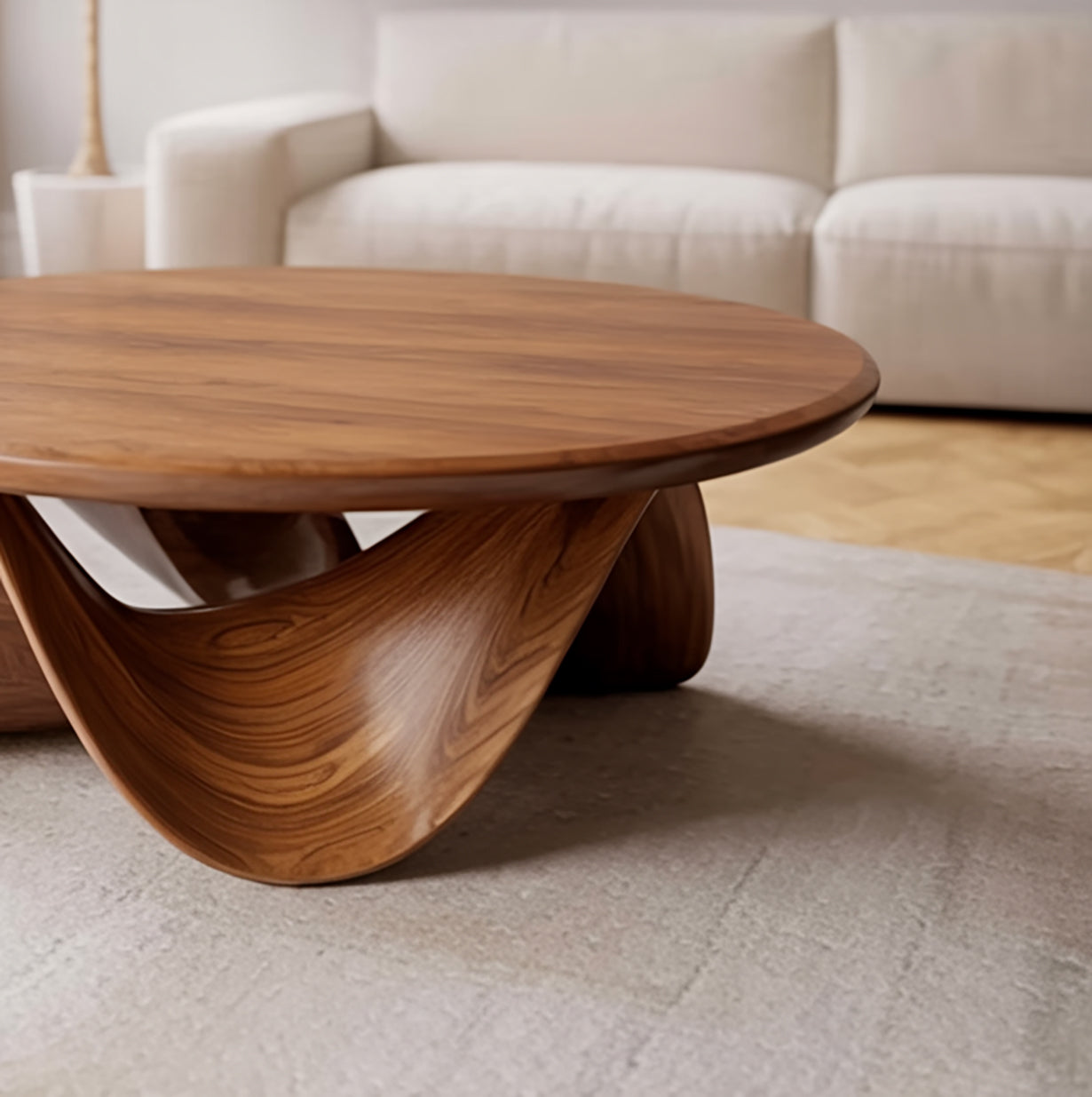 Sculpturale Ronde Salontafel – Handgemaakt Massief Hout